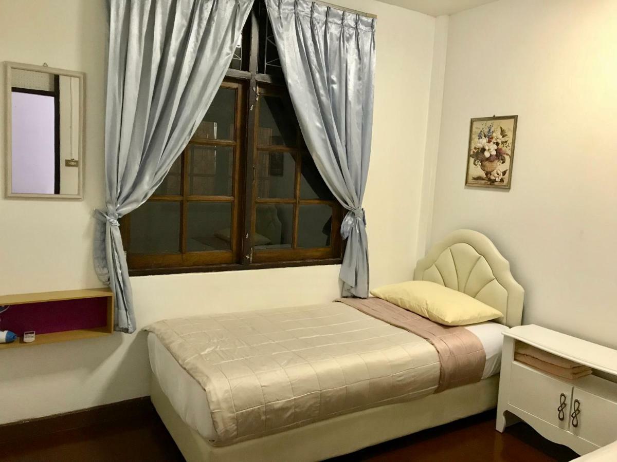 Sira'S House Hotel Bangkok Luaran gambar